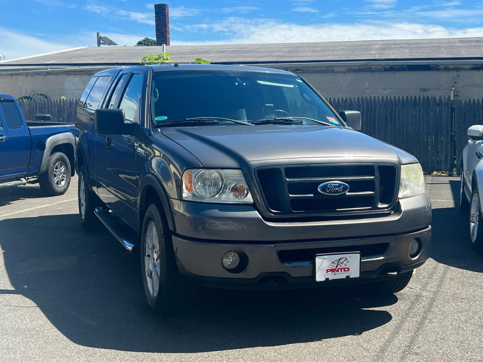 2007 GRAY /gray Ford F-150 (1FTPX14V77F) , located at 1018 Brunswick Ave, Trenton, NJ, 08638, (609) 989-0900, 40.240086, -74.748085 - Wow, This Ford is soooo nice inside and out! Complete w an ARE custom bed cap w carpet insert. FX-4 package, Sunroof, Loaded up and Just Serviced. As new as it can get for the Truck!! Super Clean and a must see because this will not last long at all! Call Anthony to set up an appt. to see and test d - Photo #5